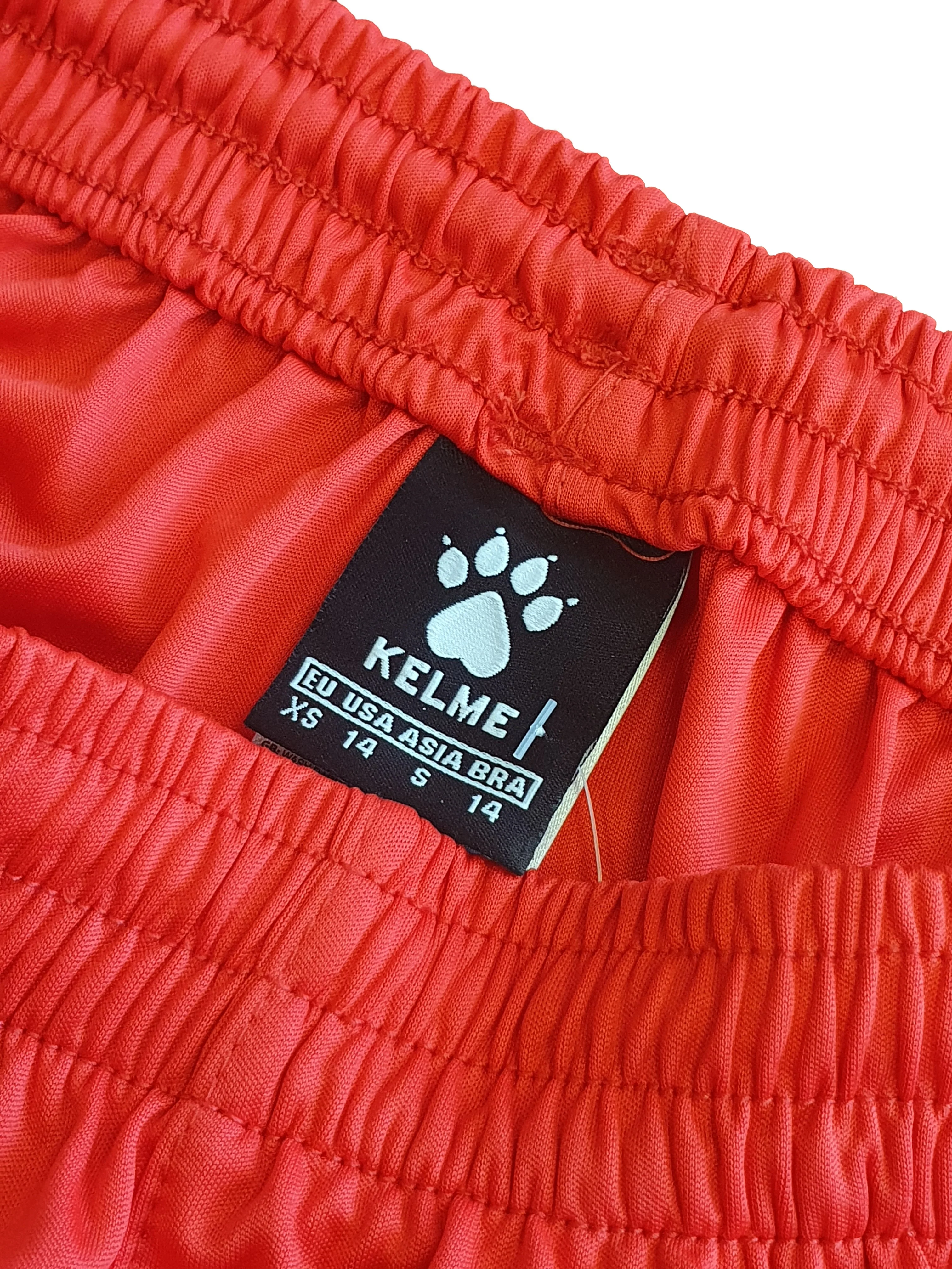 PANTALÓN CORTO GLOBAL ROJO - Image 3